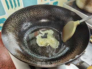 杨梅泥焖鸭的做法步骤：2