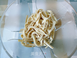 凉拌豆皮的做法步骤：4