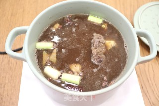 牛颈骨炖土豆胡萝卜的做法步骤：5