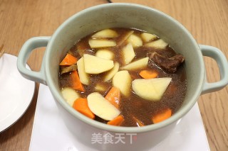 牛颈骨炖土豆胡萝卜的做法步骤：8