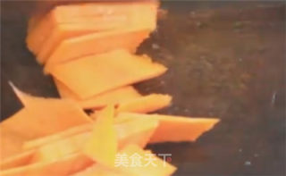 猪油炒大白菜的做法步骤：2