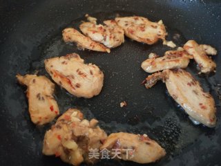 香辣孜然味煎鸡胸的做法步骤：6