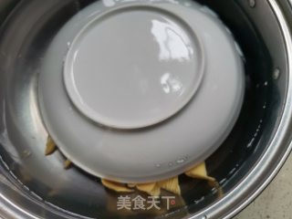 凉拌腐竹的做法步骤：2