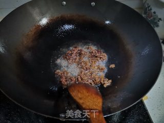 蒜苗炒牛肉的做法步骤：4
