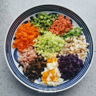 多彩炒米饭的做法步骤：2