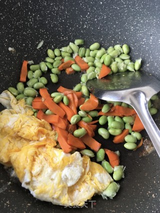 毛豆炒鸡蛋的做法步骤：7