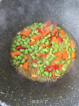 毛豆炒鸡蛋的做法步骤：10