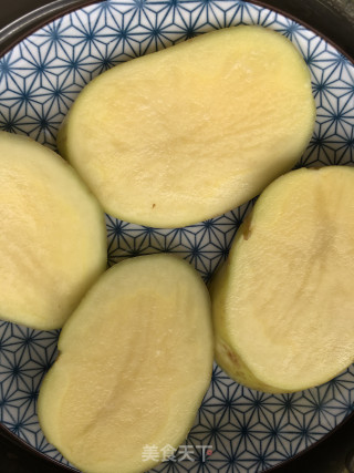 绣球土豆泥的做法步骤：2