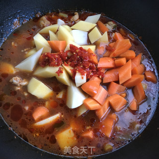 鸡腿烧土豆的做法步骤：11