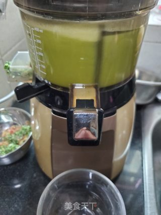 青瓜苹果桃汁的做法步骤：4