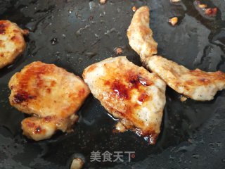 蒜香蜂蜜味煎鸡胸的做法步骤：7