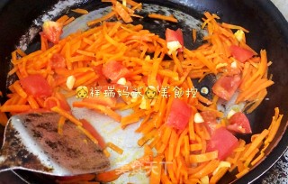 原创【????仙草味道????私房菜????】????女儿????的????味道????胡萝卜????虾皮????????拌面????的做法步骤：3