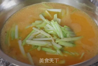 韭黄炒蛋的做法步骤：4