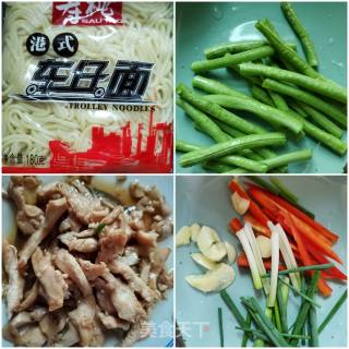 豆角鸡丝炒车仔面的做法步骤：1