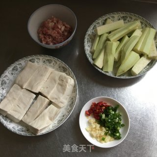 豆腐茄子煲的做法步骤：1