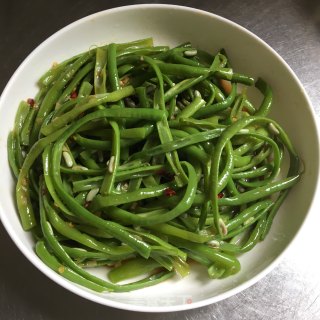 手撕豆角的做法步骤：10