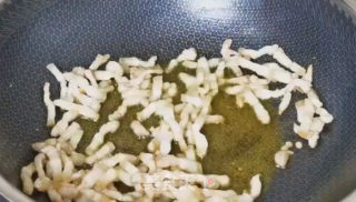 杏鲍菇炒肉的做法步骤：3