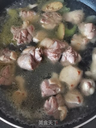 冬瓜鸭腿汤的做法步骤：6
