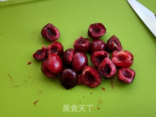 桃桃红茶饮的做法步骤：2