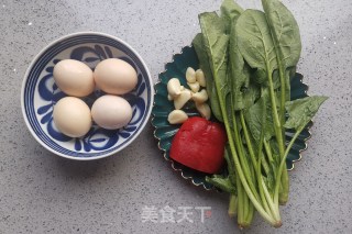 蒜泥菠菜鸡蛋羹的做法步骤：1