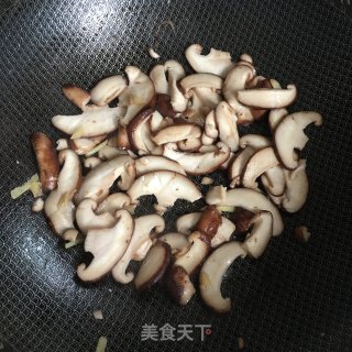 香菇豆腐丸子汤的做法步骤：2