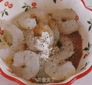 杂蔬虾仁的做法步骤：2