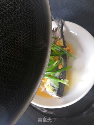 豆酱蒸秋刀鱼的做法步骤：6