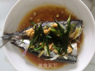 豆酱蒸秋刀鱼的做法步骤：7