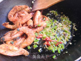 香酥椒盐虾的做法步骤：5