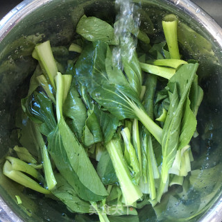 虾干炒青菜的做法步骤：1