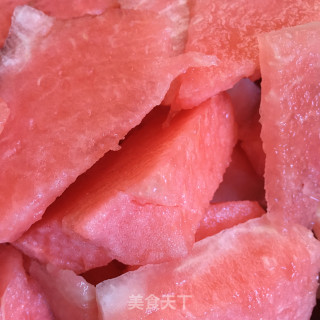 桃子西瓜汁的做法步骤：4