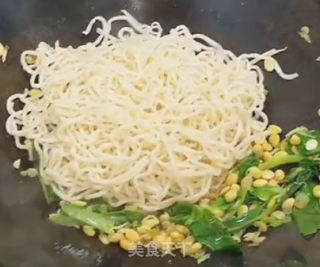 快炒面的做法步骤：3