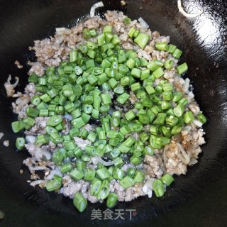 肉末蛋丝豆角拌面的做法步骤：7