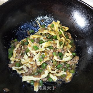 肉末蛋丝豆角拌面的做法步骤：12