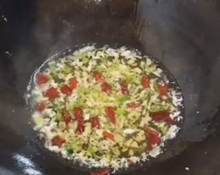 炒豆泡的做法步骤：2