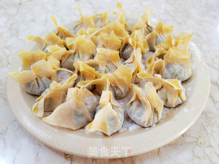 韭菜猪肉馄饨面的做法步骤：6