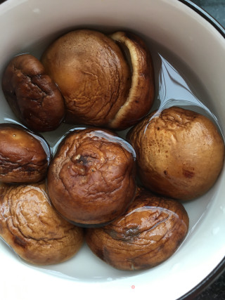 香菇土豆炖鸡的做法步骤：5