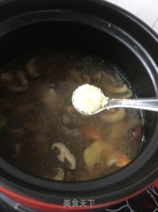 香菇土豆炖鸡的做法步骤：21