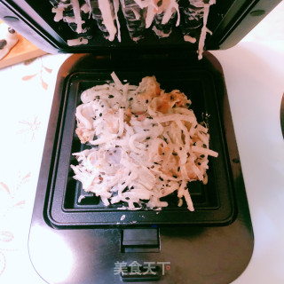 鲜虾萝卜饼的做法步骤：11