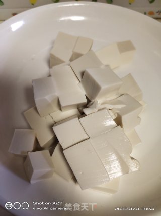 家常红烧豆腐的做法步骤：1
