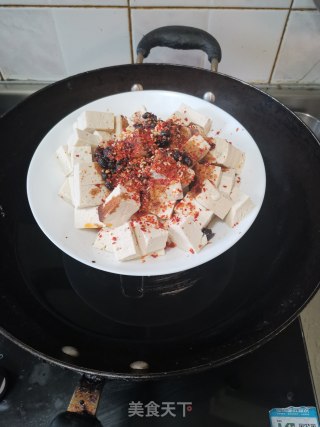 豆豉辣椒蒸老豆腐的做法步骤：4