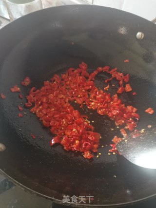 小炒牛蛙的做法步骤：4