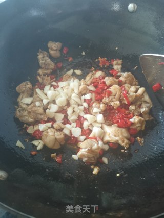 小炒牛蛙的做法步骤：8