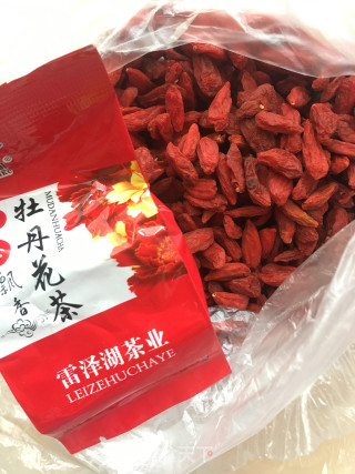 石斛陈皮牡丹花茶的做法步骤：2