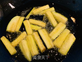 火麻仁烧茄子的做法步骤：3