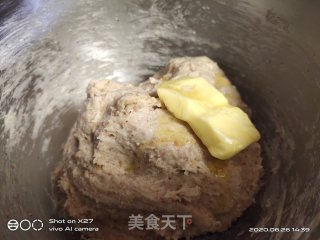 花生芝麻面包的做法步骤：3