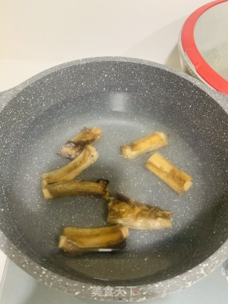 腊排骨的做法步骤：1