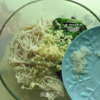 凉拌金针菇菠菜的做法步骤：11