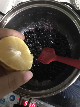 巧克力蓝莓蛋糕的做法步骤：6