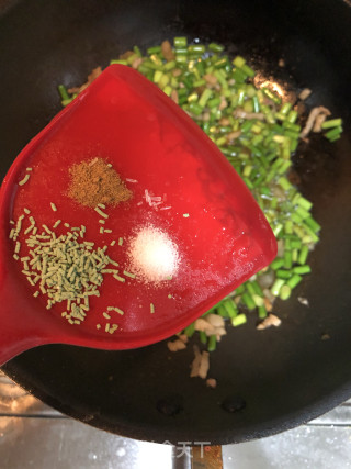 蒜薹炒肉的做法步骤：9